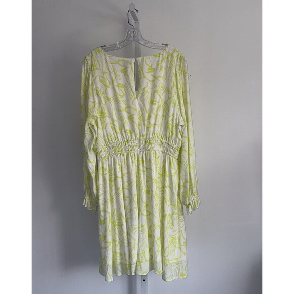 Torrid Neon Yellow Floral Skater Mini Dress With Pockets Plus Size 2 NWT - Picture 6 of 10